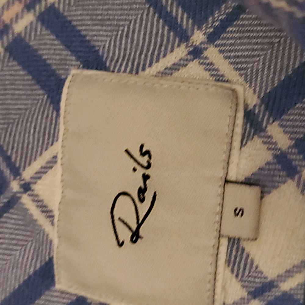 Rails Flannel Button Down Size Small - image 2